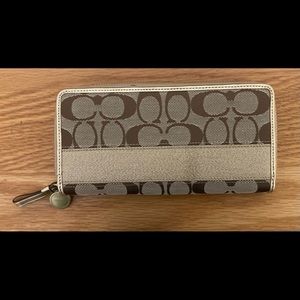 Coach wallet